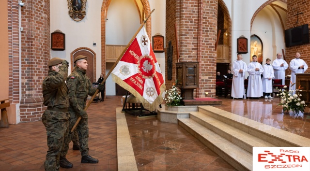W szczecińskiej bazylice oddano hołd żołnierzom Armii Krajowej. Robert Stachnik 