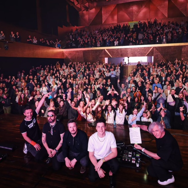 Myslovitz w Filharmonii im. Mieczysława Karłowicza w Szczecinie. Fot. @offbookvideos Myslovitz | „Bardzo dużo przeżyliśmy przez te 25 lat...” [ROZMOWA z MUZYKAMI, ZDJĘCIA]