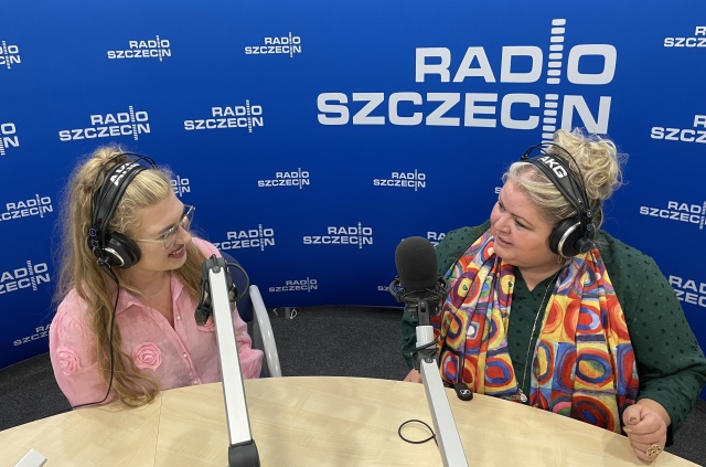 Weronika Włodarczyk – mezzosopranistka (od lewej) i prof. Sylwia Burnicka-Kalischewska Weronika Włodarczyk | „Spełniło się moje największe marzenie. Zadebiutowałam w słynnej nowojorskiej Carnegie Hall...” [ROZMOWA z ARTYSTKĄ, ZDJĘCIA]