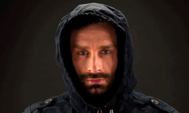 Mietall Waluś. Fot. Materiały prasowe artysty NEGATYW wraca na scenę z „Przeładowaniem” [ROZMOWA z Mietallem Walusiem, ZDJĘCIA]