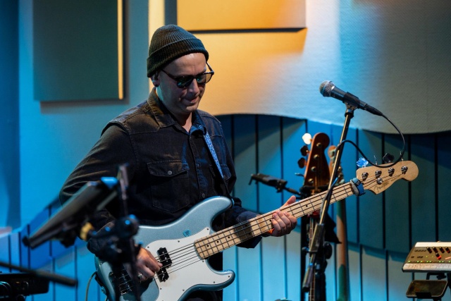 Damian Sikorski. Fot. Źródło: https://www.facebook.com/photo/?fbid=4187051974861708&set=pb.100006708398501.-2207520000&locale=pl_PL Damian Sikorski „...ucieka w 'Romansie' w bezpieczną przestrzeń snu…” [ROZMOWA, ZDJĘCIA]