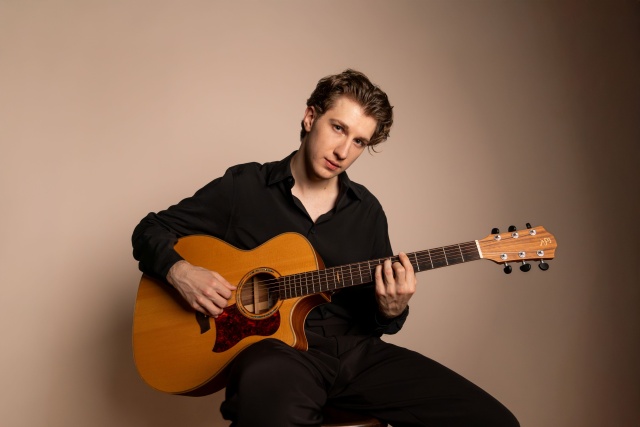 Mateusz Ciawłowski. Fot. Iga Kurlej Mateusz Ciawłowski zawładnął TikTokiem i YouTubem [ROZMOWA z ARTYSTĄ, ZDJĘCIA]