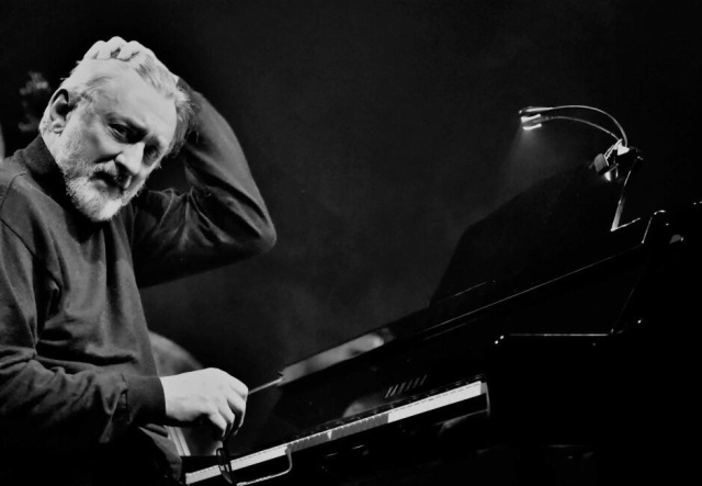 Andrzej Jagodziński – pianista. Fot. Urszula Las Andrzej Jagodziński z rarytasem na rynku wydawniczym [ROZMOWA z ARTYSTĄ, ZDJĘCIA]