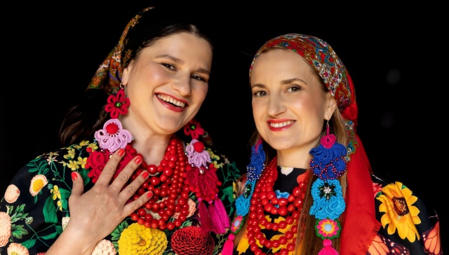 Daga Gregorowicz (od lewej) i Dana Vynnytska z zespołu Dagadana. Fot. Anna Góra DAGADANA w świnoujskiej Muszli Koncertowej wystąpi w ramach 18. Bałtyckiego Business Forum [ROZMOWA z DAGĄ GREGOROWICZ, ZDJĘCIA]