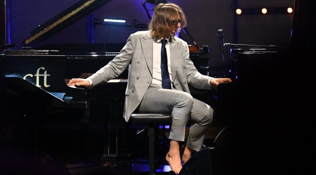 Leszek Możdżer – pianista, kompozytor, aranżer, producent muzyczny. Fot. Marcin Bielecki Leszek Możdżer | Rozpoczyna się 16. Enter Enea Festival [ROZMOWA z ARTYSTĄ]