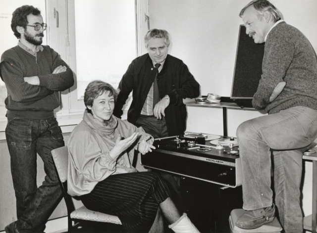 Redakcja Programów Artystycznych. Od lewej: Grzegorz Fedorowski, Maria Lizińczyk, Marian Kowalski i Zbigniew Kosiorowski. Fot. Zdzisław Gajda [z Archiwum Radia Szczecin] Lata 80.