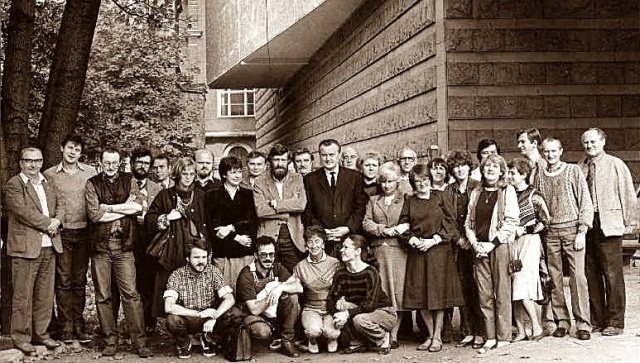 Zespół radiowców. Lata 80. Fot. Zdzisław Gajda [z Archiwum Radia Szczecin] Lata 80.