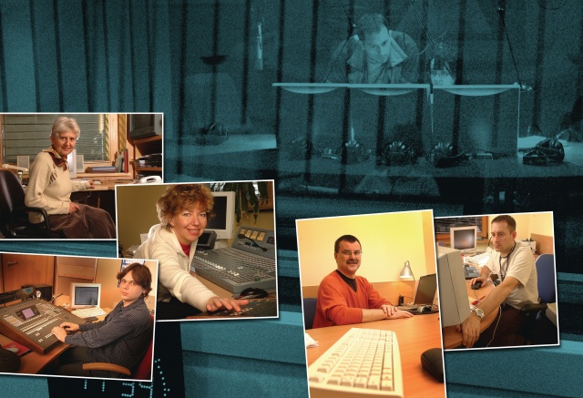 Ekipa techniczna Radia Szczecin. Od lewej: Urszula Krakowiak, Anna Waraczewska, Mariusz Tałajkowski, Andrzej Ćwirko, Andrzej Antosik, Fot. z albumu "60 lat Polskiego Radia Szczecin", pod red. Mariana Kowalskiego Pierwsza dekada XXI wieku