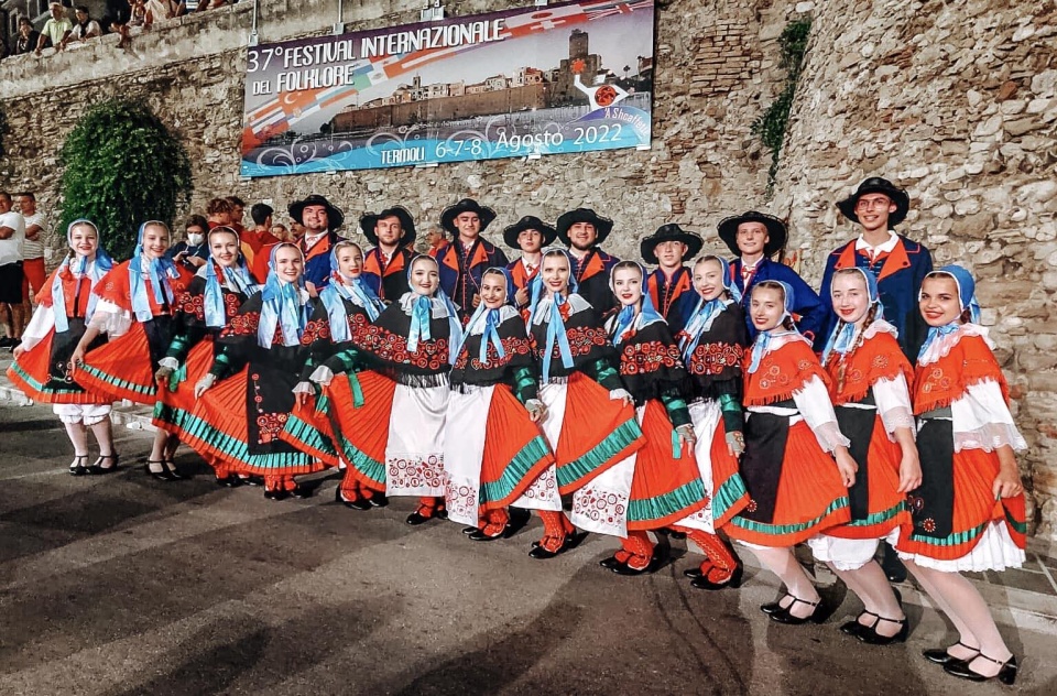 Zespół Pieśni i Tańca PYRZYCE. Fot. ze strony na FB