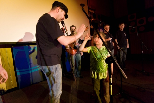 Koncert dla Dzieci, fot. Andrzej Kutys 03 [2008-12-07] Klang, Sąsiedzi oraz Arek Wlizło w Studiu S-1