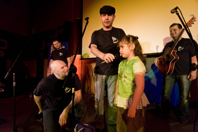 Koncert dla Dzieci, fot. Andrzej Kutys 04 [2008-12-07] Klang, Sąsiedzi oraz Arek Wlizło w Studiu S-1