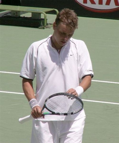 Szczecinianin Marcin Matkowski zakończył dziś swoje występy w wielkoszlemowym turnieju tenisowym Australian Open w Melbourne. Matkowski wraz z Mariuszem Fyrstenbergiem... 