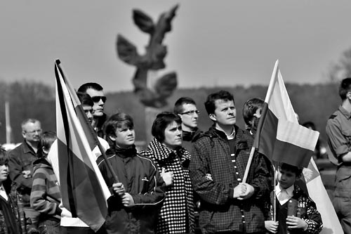 Uroczystość żałobna w Warszawie, transmisja na Jasnych Błoniach w Szczecinie (WIDEO)