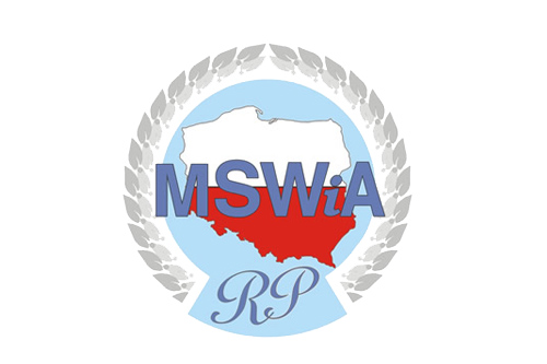 Kaski dla nieletnich narciarzy nie są już obowiązkowe. Zapisu zabrakło w nowej ustawie o sporcie.