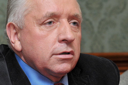 Andrzej Lepper stanął przed koszalińskim sądem rejonowym. Jest oskarżony o składanie fałszywych zeznań przed prokuraturą podczas konfrontacji ze Zbigniewem Ziobrą latem 2007 roku w sprawie tzw. afery gruntowej.