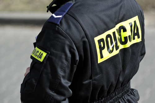 Nawet 8 lat więzienia może grozić za zgłoszenie fałszywego alarmu na przykład bombowego. Takie zaostrzenie przepisów przewiduje projekt specustawy na temat bezpieczeństwa podczas mistrzostw Euro 2012. Nowe przepisy mają też chronić transport kibiców na mecze piłkarskie.