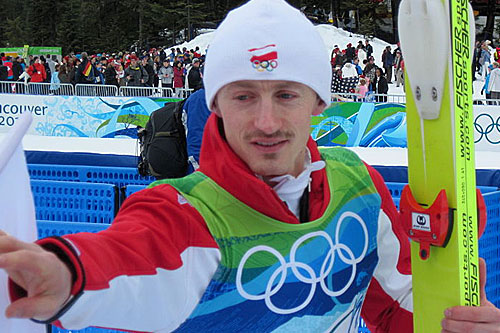 Adam Małysz wystartuje w najbliższej edycji Rajdu Dakar. Były skoczek narciarski, który niedawno zakończył karierę, został członkiem zespołu RMF Caroline Team. Pilotem Adama Małysza będzie Rafał Marton.