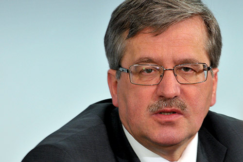 Rzeczpospolita pisze, że rząd ma alternatywny plan zwolnień w administracji. Pracę ma stracić 20 tysięcy osób.