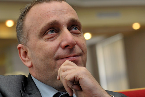 Liderzy Platformy Obywatelskiej kończą rozmowy ze znanymi politykami lewicy w sprawie ich startu do Sejmu z list PO. Chcieli to ogłosić na sobotniej konwencji, ale nie zdążą - czytamy w Gazecie Wyborczej.