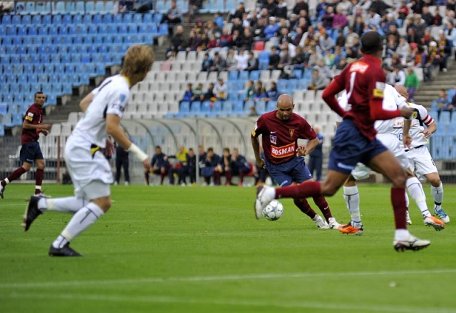 Pogoń Szczecin 5 - 1 Ruch Radzionków - fot. Łukasz Szełemej Pogoń gromi u siebie, Flota wygrywa na wyjeździe [ZDJĘCIA]
