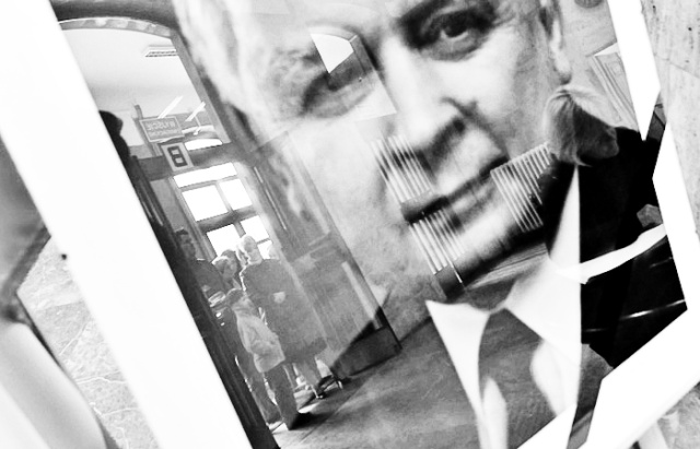 Nasz Dziennik pisze, że jeden z najważniejszych dokumentów sporządzonych kilka godzin po katastrofie smoleńskiej na terenie Federacji Rosyjskiej, może zawierać fałszywe dane. Chodzi o protokół identyfikacji ciała prezydenta Lecha Kaczyńskiego.