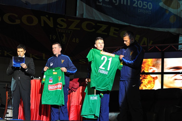 Prezentacja Pogoni Szczecin - fot. Łukasz Szełemej [PR Szczecin] Pogoń odkryła wszystkie karty [WIDEO, ZDJĘCIA]
