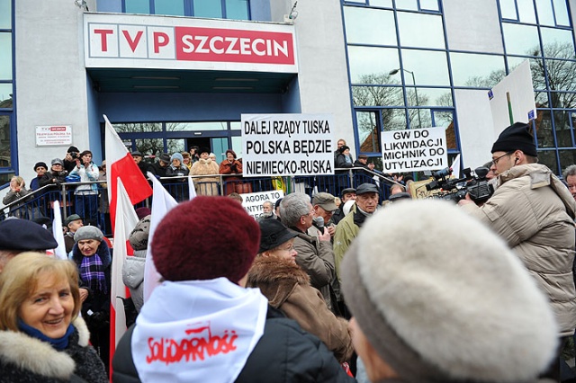 Manifestacja przeciwko cenzurze - fot. Łukasz Szełemej [PR Szczecin] Przeciwko cenzurze i w obronie TV Trwam [WIDEO, ZDJĘCIA]