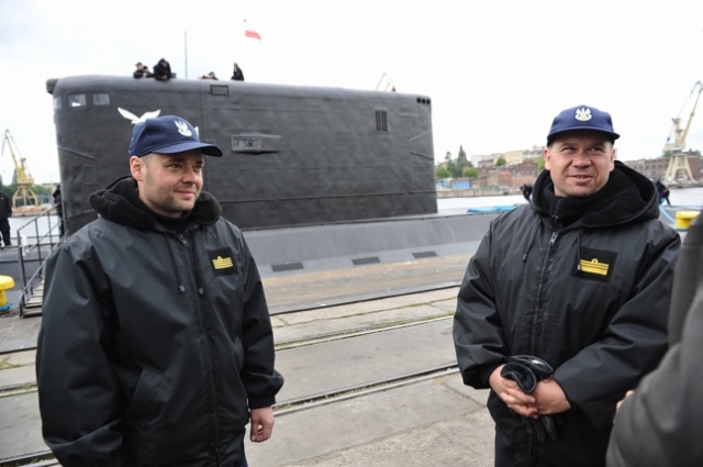 Pierwsze jednostki przypływają do Szczecina na Dni Morza. Choć oficjalnie impreza rozpoczyna się w piątek, już dziś do portu wpłynęły okręty Marynarki Wojennej. Fot. Łukasz Szełemej [PR Szczecin] Okręty Marynarki Wojennej już są [WIDEO, ZDJĘCIA]