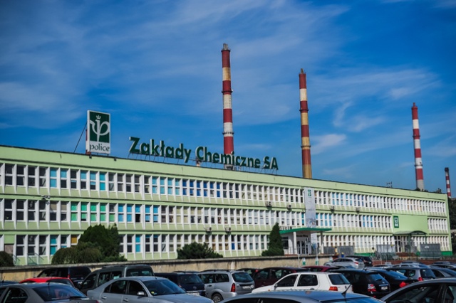Zakłady Chemiczne Police notują zyski. W pierwszym kwartale tego roku spółka wypracowała na plus 88 milionów złotych. Fot. Łukasz Szełemej [PR Szczecin] "Police" zarabiają i inwestują [ZDJĘCIA]