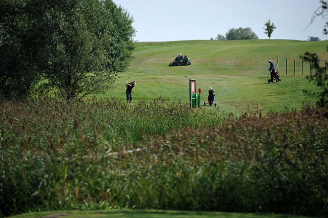 Przygotowania do Word Golfers Championship Poland. Fot. Łukasz Szełemej [PR Szczecin] Golfowe szaleństwo w Binowie. Zagrają gwiazdy [ZDJĘCIA]