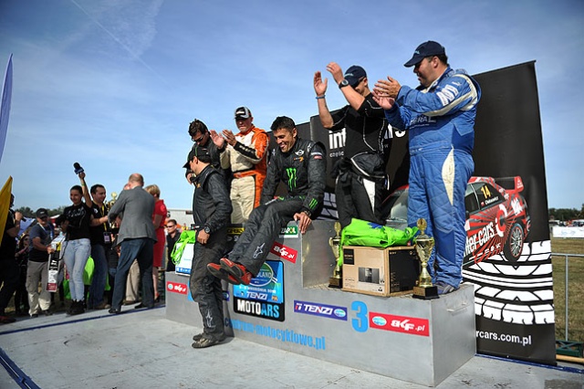 Krzysztof Hołowczyc wygrał rozgrywany w Szczecinie i regionie rajd Baja Poland. Fot. Łukasz Szełemej [PR Szczecin] Rajd Baja: Hołowczyc pierwszy! [ZDJĘCIA]