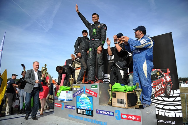 Krzysztof Hołowczyc wygrał rozgrywany w Szczecinie i regionie rajd Baja Poland. Fot. Łukasz Szełemej [PR Szczecin] Rajd Baja: Hołowczyc pierwszy! [ZDJĘCIA]