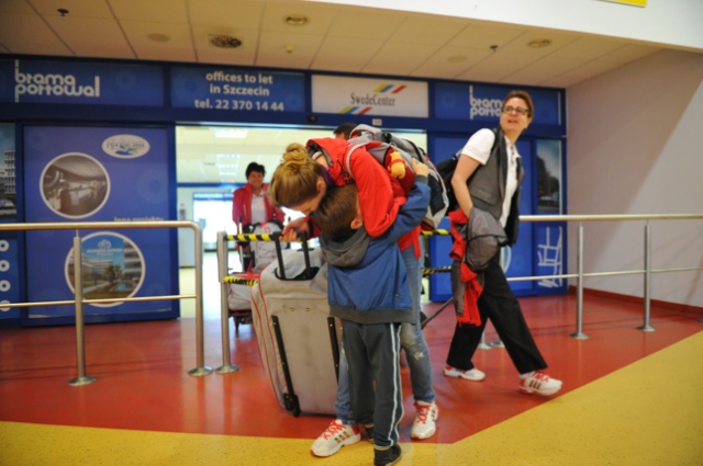 Szczecińscy paraolimpijczycy wrócili do domu. Fot. Łukasz Szełemej [PR Szczecin] IO: Medalistka z Londynu już w domu [WIDEO, ZDJĘCIA]