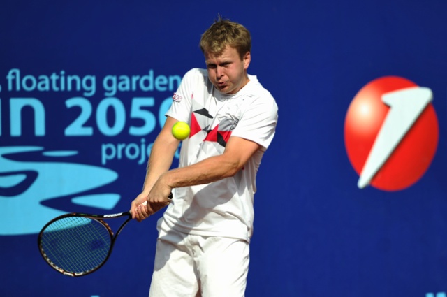 G. Panfil (POL -biały) vs P. Torebko (GER - niebieski). Fot. Łukasz Szełemej [PR Szczecin] Pekao Open: Panfil pokonał Niemca [DUŻO ZDJĘĆ]