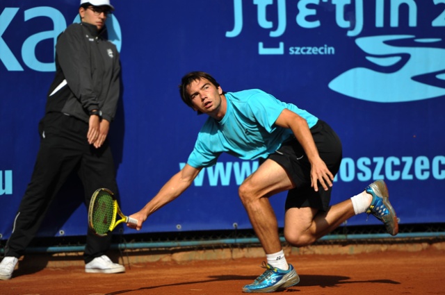 G. Panfil (POL -biały) vs P. Torebko (GER - niebieski). Fot. Łukasz Szełemej [PR Szczecin] Pekao Open: Panfil pokonał Niemca [DUŻO ZDJĘĆ]