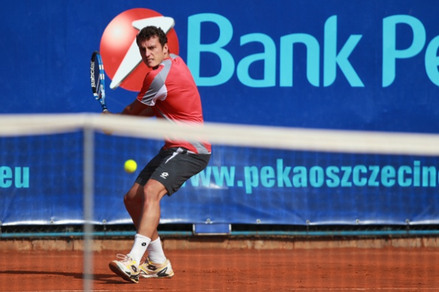 F. Volandri (ITA - biały) vs A. Giannessi (ITA - czerwony). Fot. Łukasz Szełemej [PR Szczecin] Pekao Open: Panfil pokonał Niemca [DUŻO ZDJĘĆ]