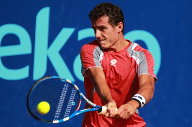 F. Volandri (ITA - biały) vs A. Giannessi (ITA - czerwony). Fot. Łukasz Szełemej [PR Szczecin] Pekao Open: Panfil pokonał Niemca [DUŻO ZDJĘĆ]