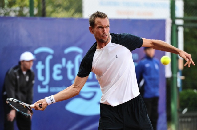 F. Arguello (ARG - biały) vs J. Mertl (CZE - niebieski). Fot. Łukasz Szełemej [PR Szczecin] Pekao Open: Panfil pokonał Niemca [DUŻO ZDJĘĆ]