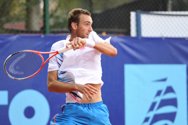 G. Andreozzi (ARG - biały) vs T. Schoorel (ARG - niebieski). Fot. Łukasz Szełemej [PR Szczecin] Pekao Open: Panfil pokonał Niemca [DUŻO ZDJĘĆ]