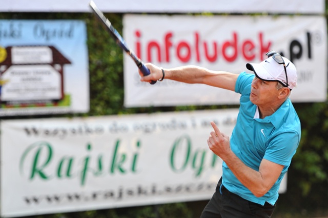 Polskie gwiazdy filmu, teatru i kabaretu można zobaczyć na kortach przy al. Wojska Polskiego w Szczecinie. Fot. Łukasz Szełemej [PR Szczecin] Gwiazdy na kortach! Turniej Artystów [DUŻO ZDJĘĆ]