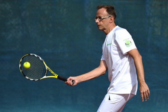 Polskie gwiazdy filmu, teatru i kabaretu można zobaczyć na kortach przy al. Wojska Polskiego w Szczecinie. Fot. Łukasz Szełemej [PR Szczecin] Gwiazdy na kortach! Turniej Artystów [DUŻO ZDJĘĆ]