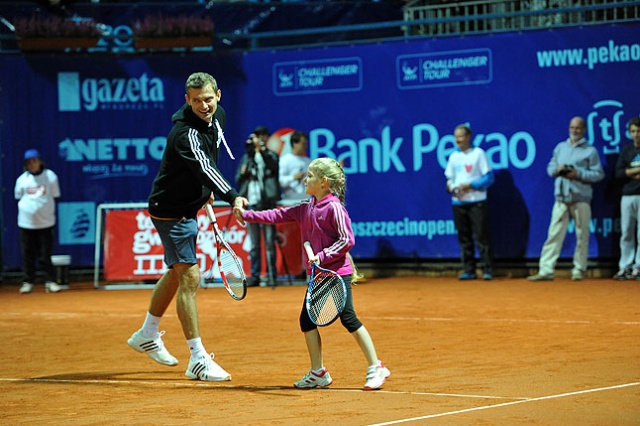 Frytka i Matka na korcie. Fot. Łukasz Szełemej [PR Szczecin] Frytka i Matka na korcie. Było show [ZDJĘCIA]