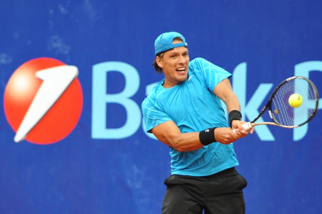 Hiszpan Inigo Cervantes w drugim półfinale wygrał z Ukraińscem Ivanem Sergeyewem 7:5, 6:3. Fot. Łukasz Szełemej [PR Szczecin] Rumuńsko-hiszpański finał Pekao Szczecin Open [ZDJĘCIA]