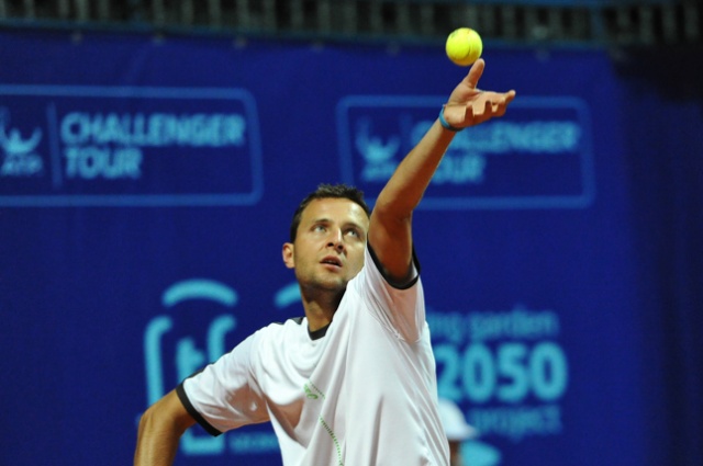 Mateusz Kowalczyk i szczecinianin Tomasz Bednarek przegrali z Niemcami Andre Begemannem i Martinem Emmrichem. Fot. Łukasz Szełemej [PR Szczecin] Polski debel przegrał w finale [ZDJĘCIA]