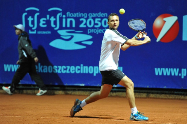 Mateusz Kowalczyk i szczecinianin Tomasz Bednarek przegrali z Niemcami Andre Begemannem i Martinem Emmrichem. Fot. Łukasz Szełemej [PR Szczecin] Polski debel przegrał w finale [ZDJĘCIA]