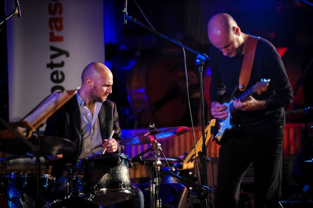 Francesco Bruno Quartet i Makoto Kuriya Trio wystąpili w niedzielę wieczorem w Filharmonii Szczecińskiej. Fot. Łukasz Szełemej [Radio Szczecin] Zmagania Jazzowe: Włoski styl i japońska fantazja [ZDJĘCIA]