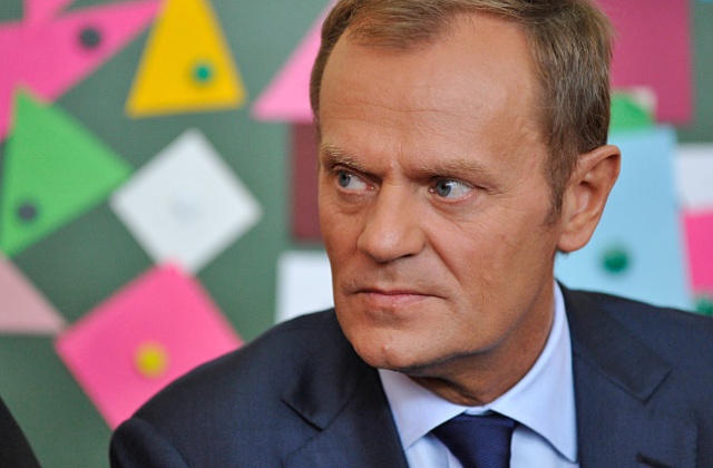 Płaca minimalna będzie wyższa - zapowiedział premier Donald Tusk. Szef Rady ministrów poinformował, że stawka najniższej krajowej wzrośnie prawdopodobnie o 100 złotych.