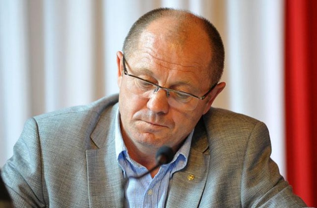 Nowy minister rolnictwa zostanie powołany bez zbędnej zwłoki - informuje rzecznik rządu, Paweł Graś. Podkreślił też, że nic mu nie wiadomo, aby Platforma Obywatelska miała przejąć od PSL resort rolnictwa.