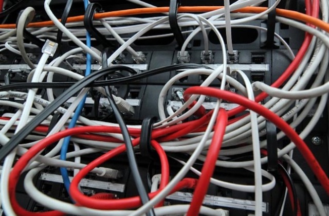 W Polsce wciąż wiele osób nie może korzystać z szerokopasmowego internetu. Pod tym względem jest u nas dużo gorzej, niż na Litwie czy Ukrainie. O białych plamach na terenie naszego kraju pisze dziś portal wp.pl.