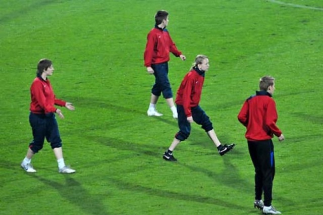 Mecz na stadionie przy ul. Twardowskiego w Szczecinie zakończył się wynikiem 2:2.